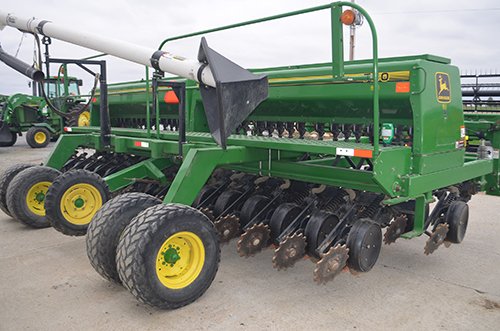 Property photo 26 - JOHN DEERE FARM EQUIPMENT AUCTION